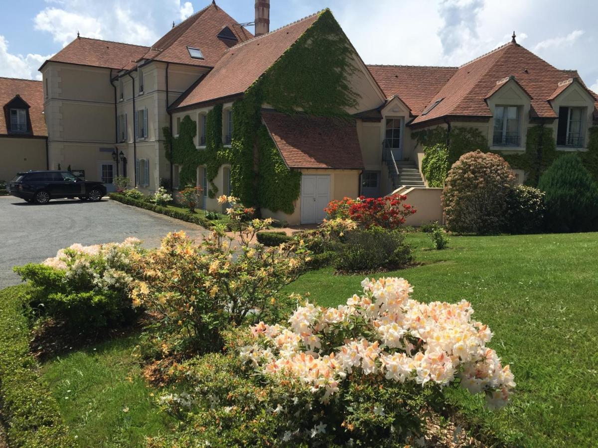 Hotel Domaine De L'Orangerie Bonnat Bagian luar foto
