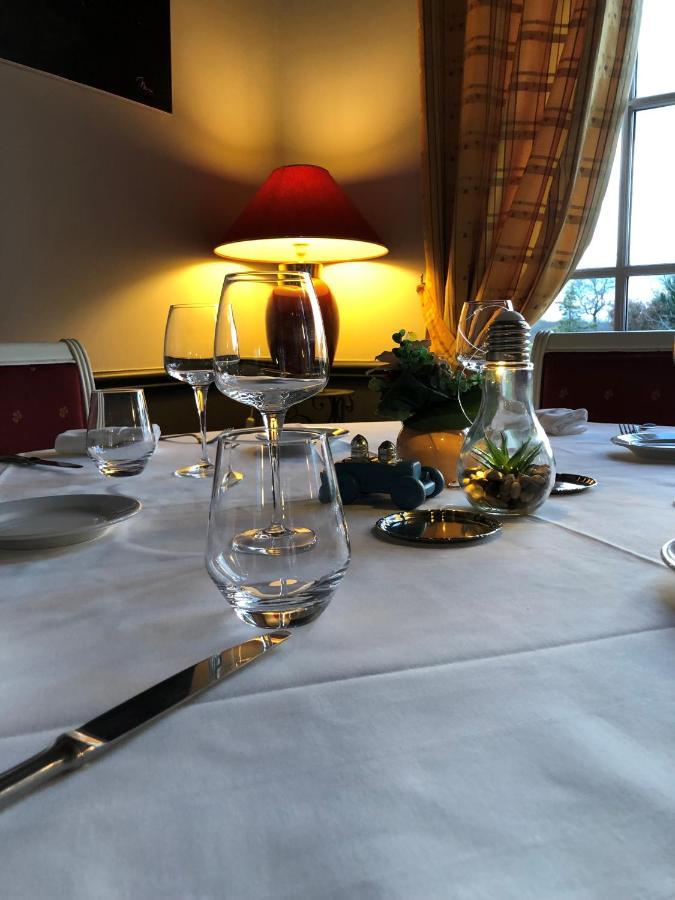 Hotel Domaine De L'Orangerie Bonnat Bagian luar foto