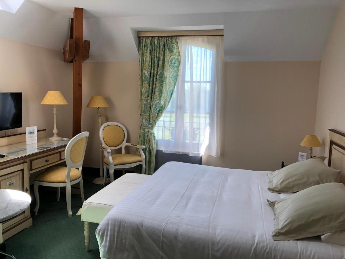 Hotel Domaine De L'Orangerie Bonnat Bagian luar foto